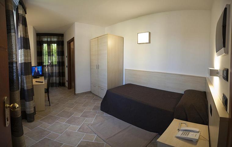 Villa Giovina Pratola Peligna Стая снимка